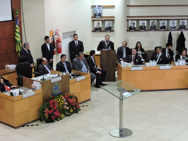 Procurador-Geral representa PMT em posse do novo Presidente do TRE-PI